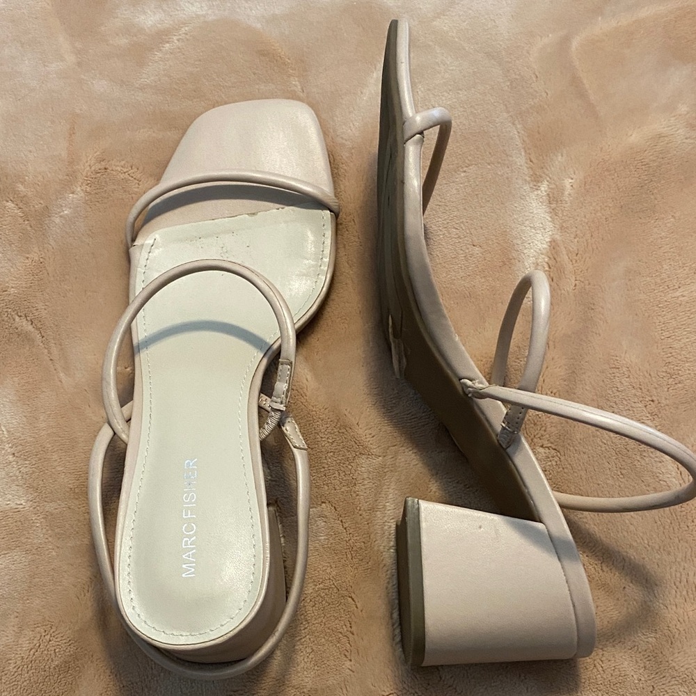 Marc Fisher Nude Block Heels Sz 9.5